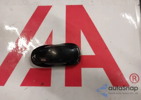 2013 Tesla Model S из США, поврежденный, VIN 5YJSA1DN6DFP03403